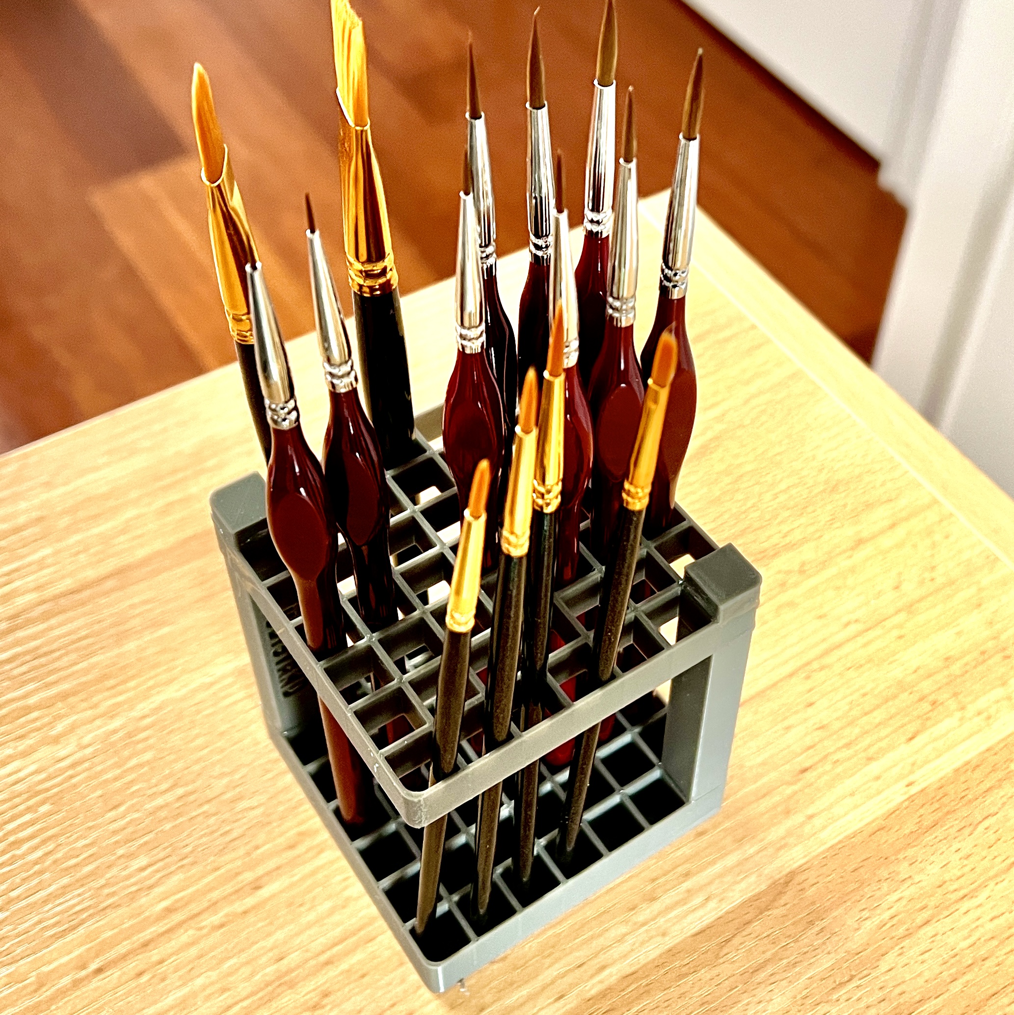 Držač olovki ili četkica za bojenje, šminku ili farbanje