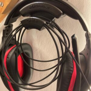 Držač slušalica i kabla