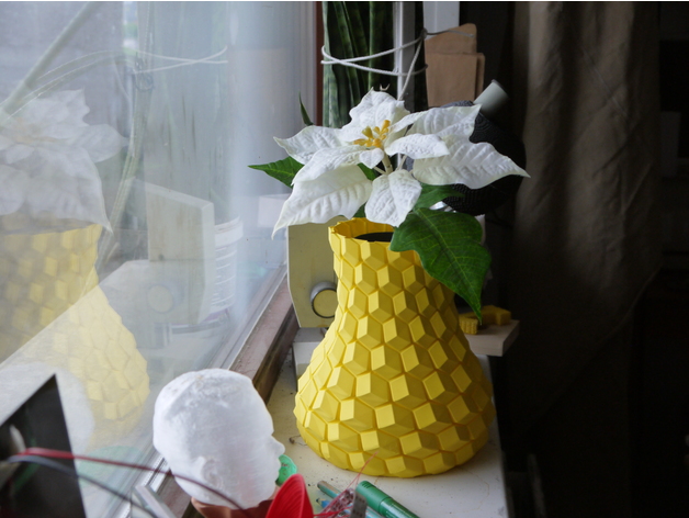 3D Elegantna Vaza za cveće - Slika 3