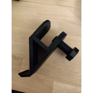 Alternative view of Držač Xbox One kontrolera u vidu stege