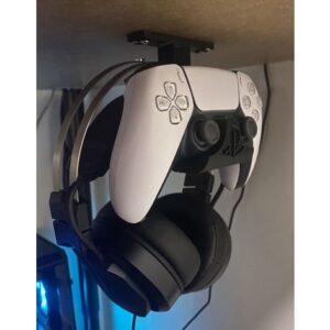 Držač slušalica i PS5 džojstika ispod stola