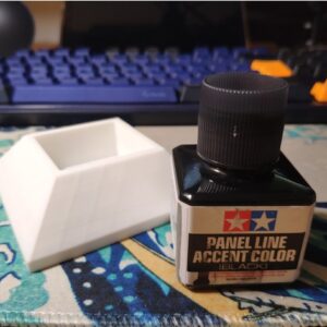 Alternative view of Držač bočice za mastilo