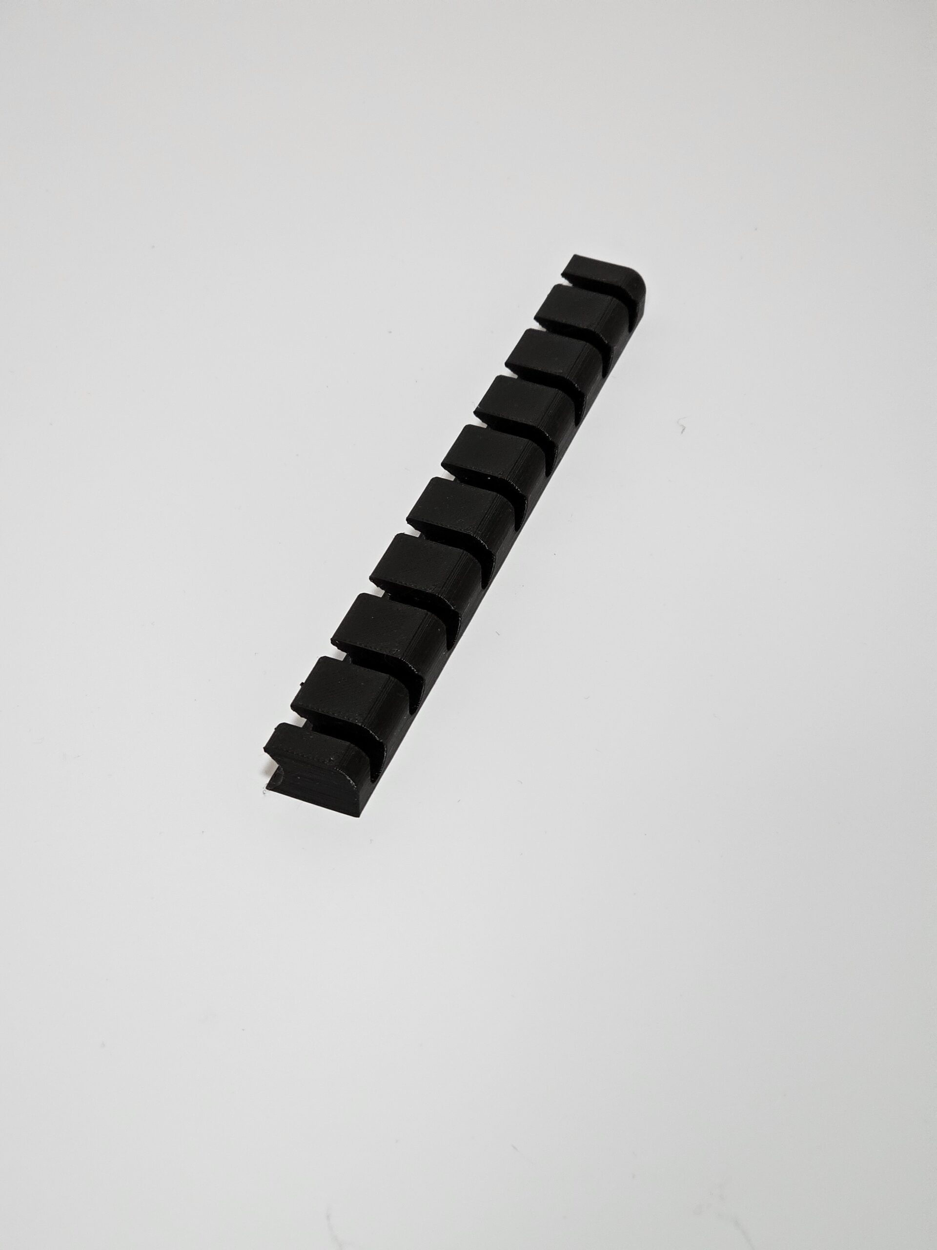 Držač USB kablova za radni sto - Slika 4