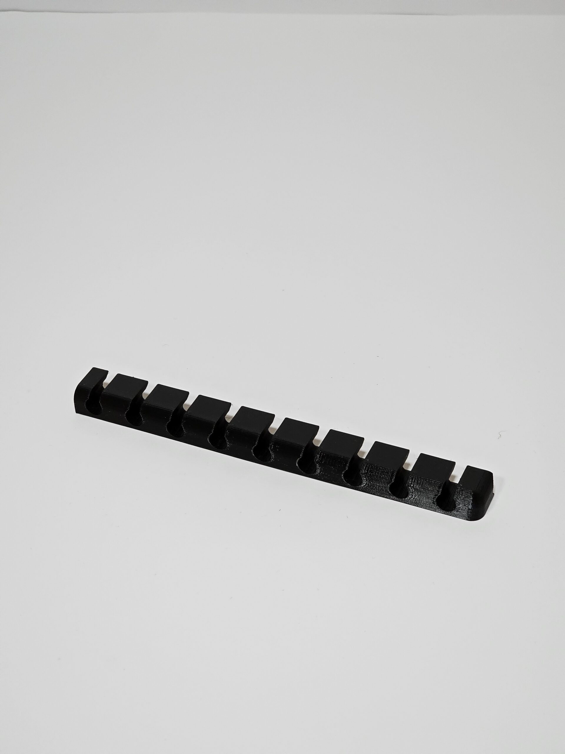 Držač USB kablova za radni sto - Slika 2