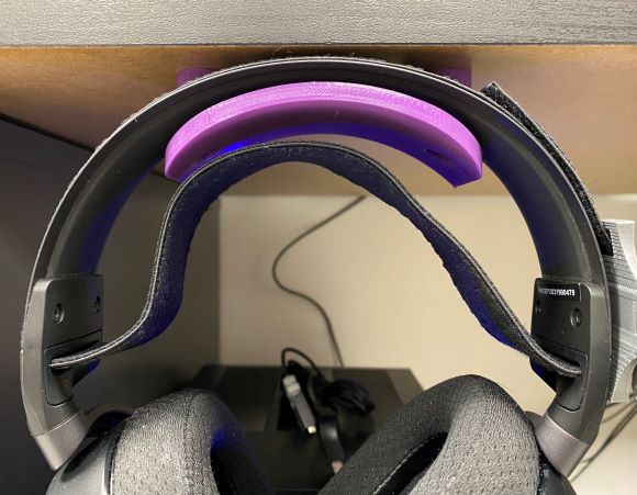 Kuka za kačenje slušalica ispod stola