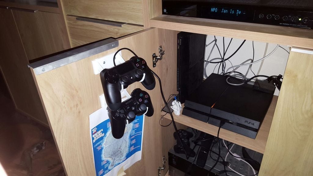 Zidni držač za PS4 kontroler