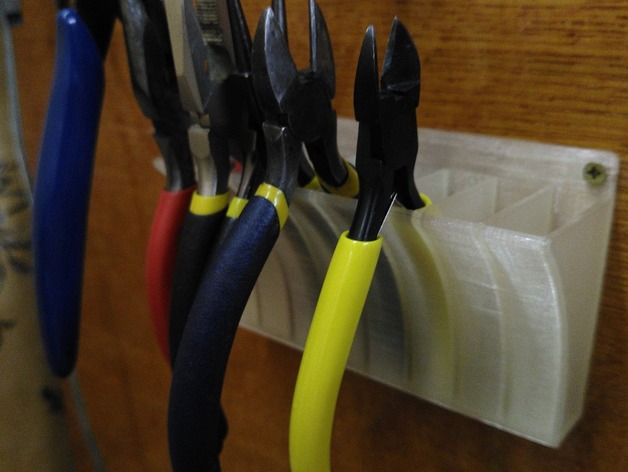 Zidni držač klešta, sečica i alata