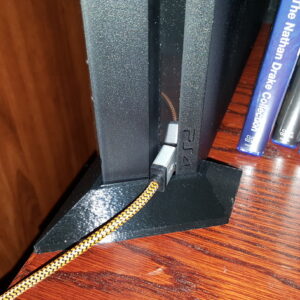 Alternative view of PS4 Slim Vertikalno Postolje