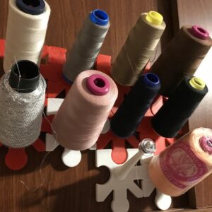 Alternative view of Držač kalema za velike konce za šivenje