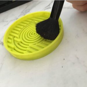 Postolje za čišćenje četkica sa oblikom mačke