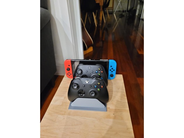 Stalak za 2 Xbox kontrolera sa Nintendo Switch Dock-om