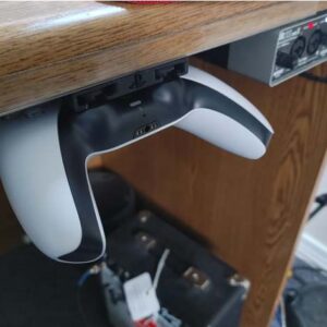 PS5 držač kontrolera ispod stola