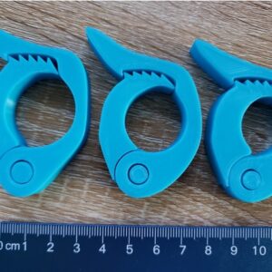 Podesiv držač kablova