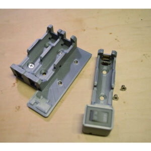 Alternative view of Plastični držač za AA baterije