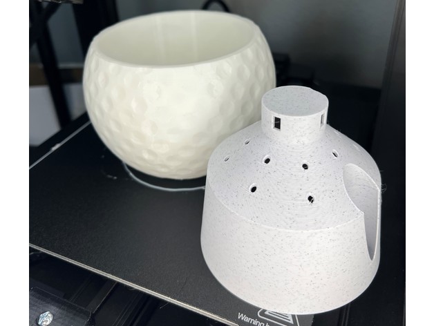 Mala plastična vaza ili saksija - Slika 3