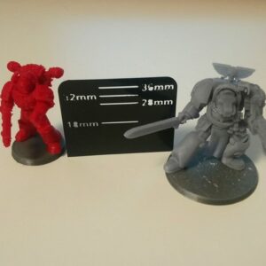 Alternative view of Mali lenjir za merenje figurica