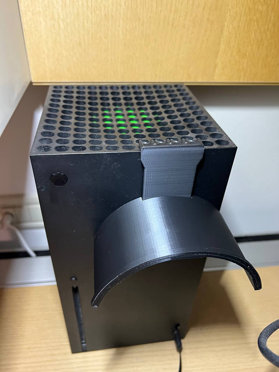 Držač za slušalice na konzoli Xbox Series X - Slika 2