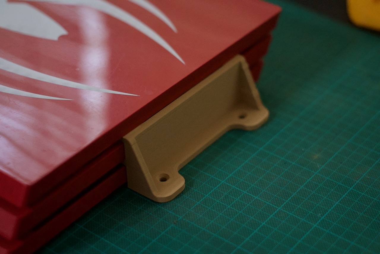 Zidni držač za PS4 PRO konzolu - Slika 2