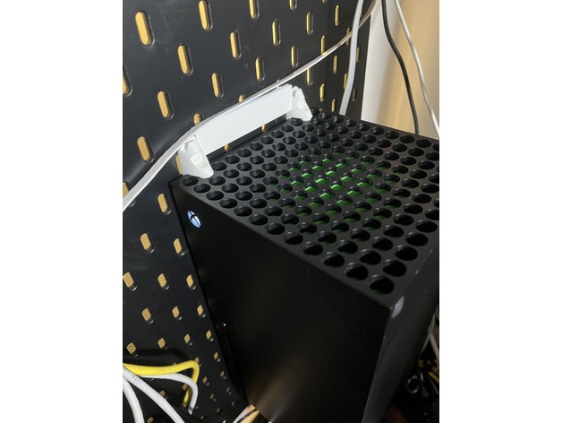 Xbox Series X držač za IKEA zid sa rupama