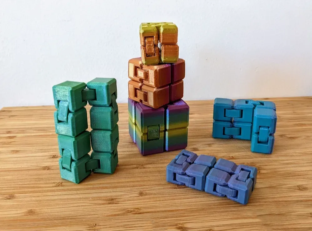 Infinity kocka slagalica