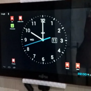 Univerzalni podesivi zidni nosač tableta