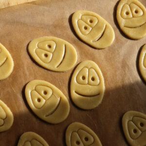 Alternative view of Modlica uskršnje jaje za kolače