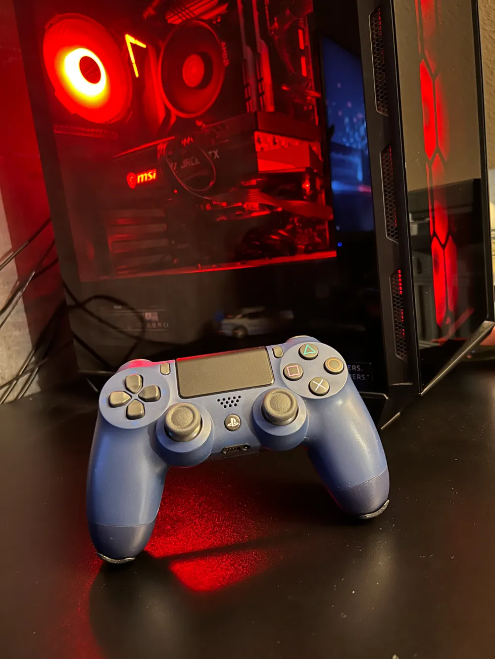 Nevidljivi stalak za PS4 džojstik - Slika 3