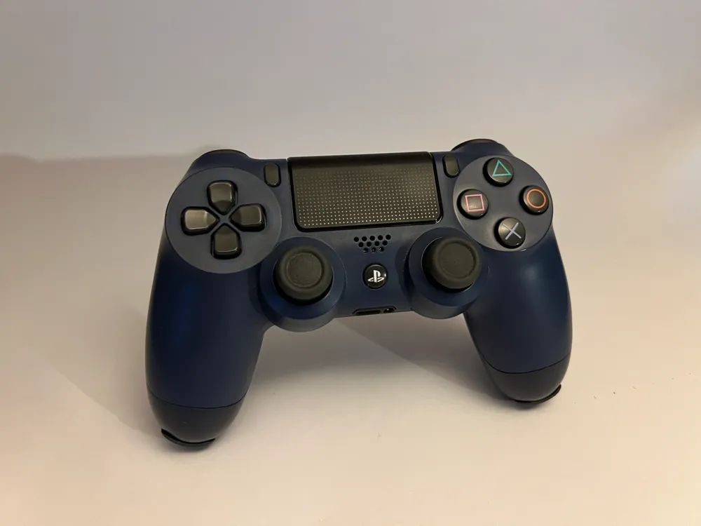 Nevidljivi stalak za PS4 džojstik